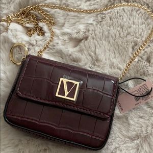 VICTORIA'S SECRET The Victoria Small Wallet Maroon